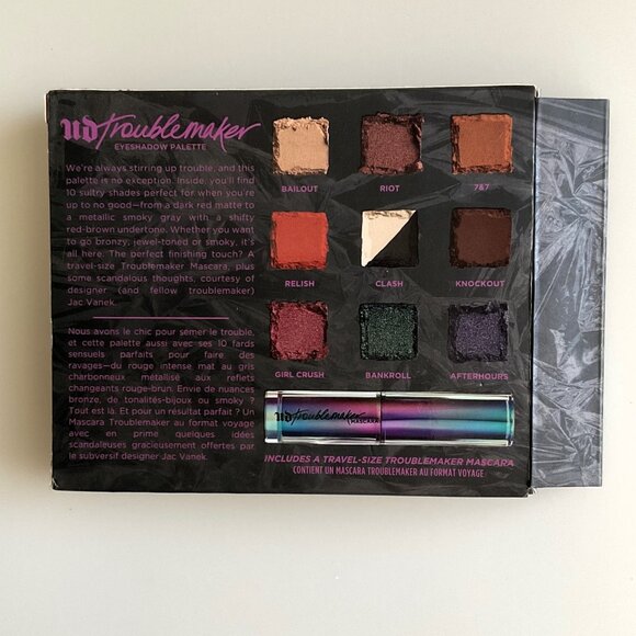 URBAN DECAY LIMITED EDITION TROUBLEMAKER EYESHAWDOW PALETTE - Picture 5 of 12
